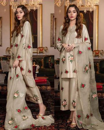 Summer Embroidred 3-piece  Light Beige